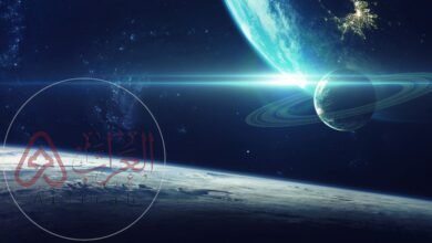 يسمى الجرم السماوي الكبير الذي يدور حول الشمس