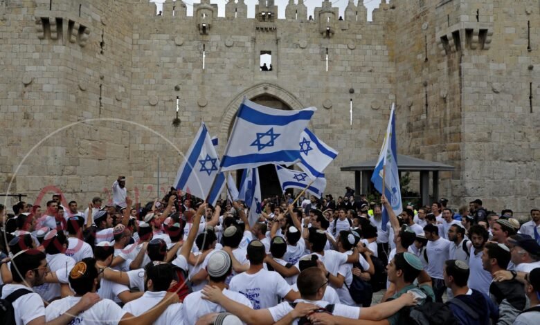 ما هي مسيرة الاعلام ومتى تبدأ في اسرائيل؟