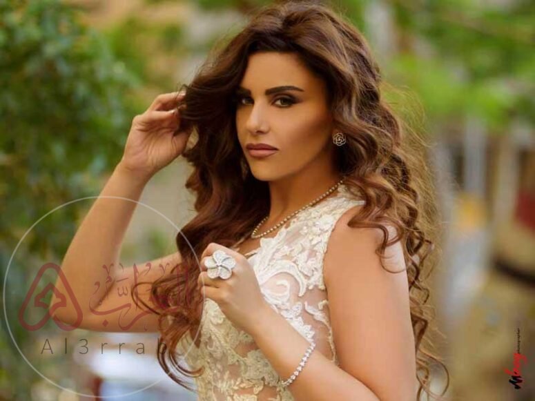 من هي دانا حمدان ويكيبيديا عمرها ديانتها