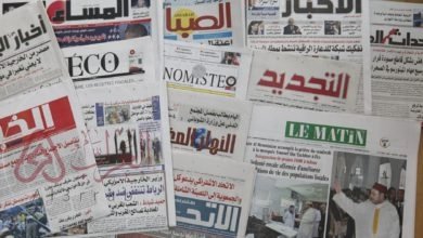 إجابة استخدم الفنان الخامات المختلفة