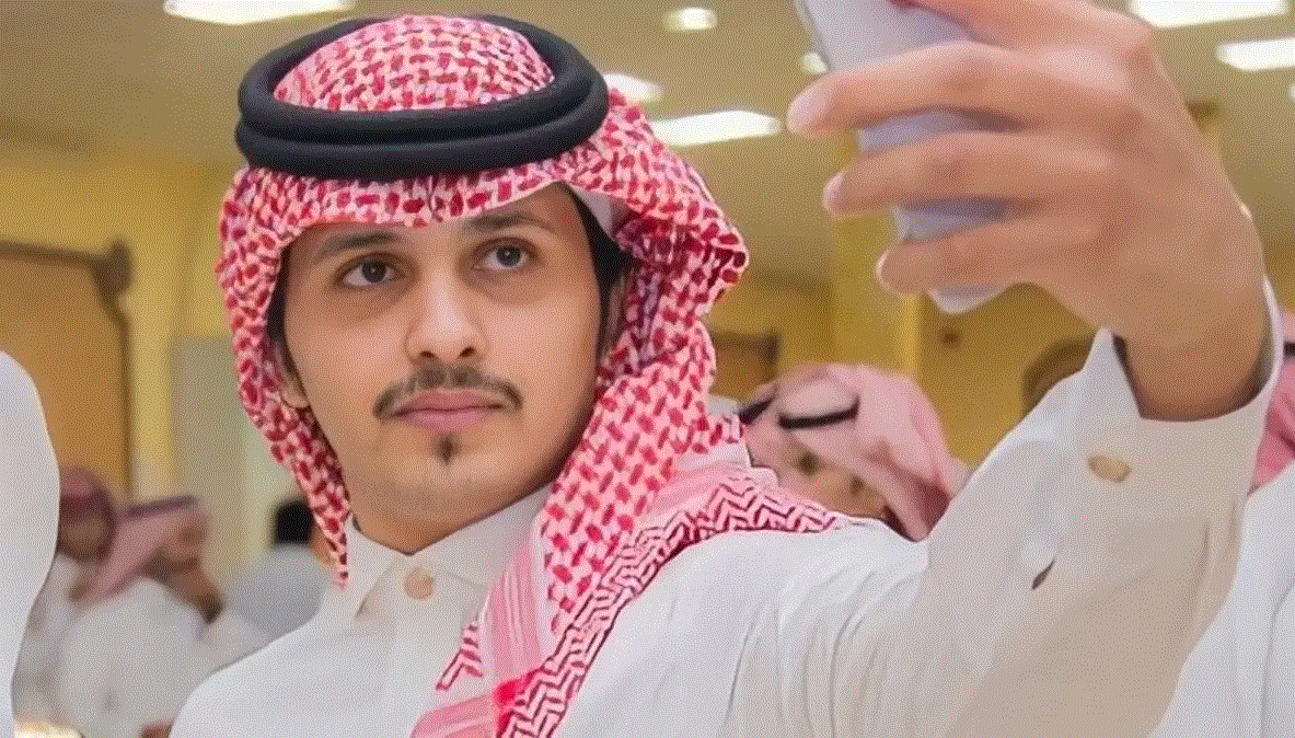 انا السعودي فوق فوق كلمات مكتوبة