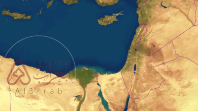 مسطح مائي اصغر من المحيط يفصل بين القارات ما هو؟