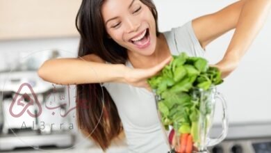 يقوم الكبد بالتخلص من السموم عن طريق