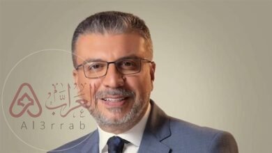 فيديو للحظة سقوط الإعلامي المصري عمرو الليثي من الطابق الثالث