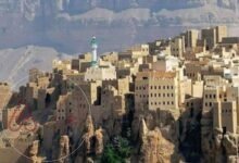 منطقة الهجرين ، وقيدون تتبع اداريا هل لمديرية