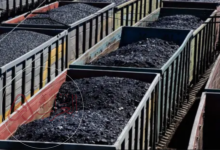 المصدران الرئيسان للهيدروكربونات هما النفط، والفحم الحجري