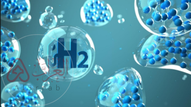 يحتوي الألكان على أربع ذرات هيدروجين إضافية مقارنة بالألكاين